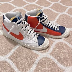 Nike Classic Blazers